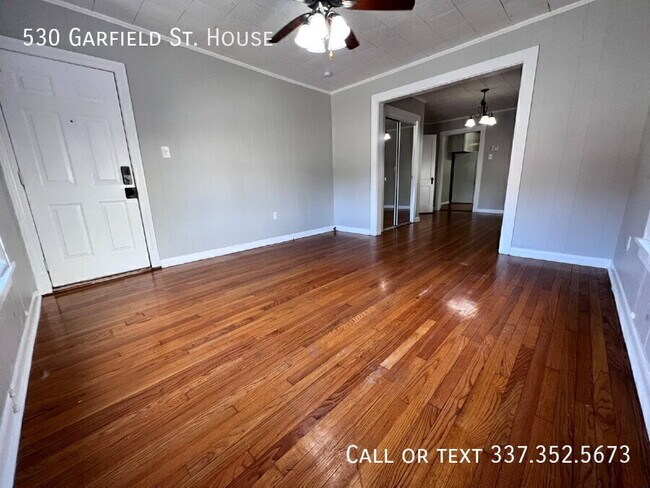 Building Photo - 530 Garfield St