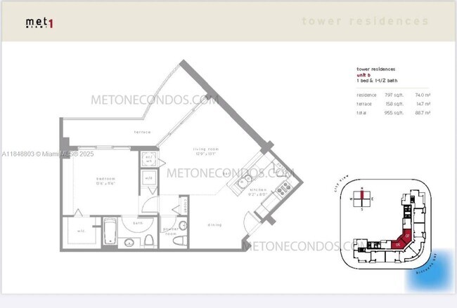 Building Photo - 300 S Biscayne Blvd