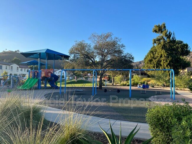 Building Photo - 1360 Gary Ln