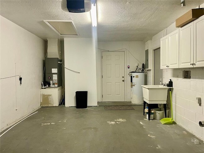 Building Photo - 2107 E Atmore Cir
