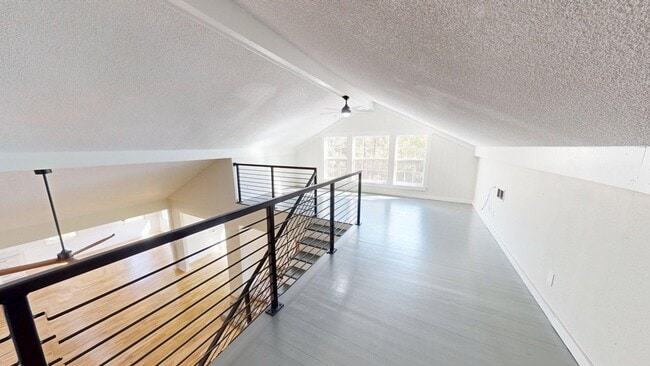 Building Photo - 171 Longwood Dr