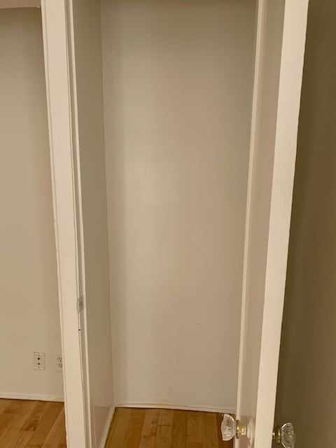 Building Photo - 836 S Park View St