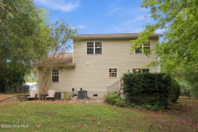 Building Photo - 118 Rolling Hill Dr