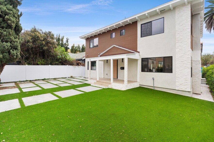 Building Photo - 5670 Lexington Ave