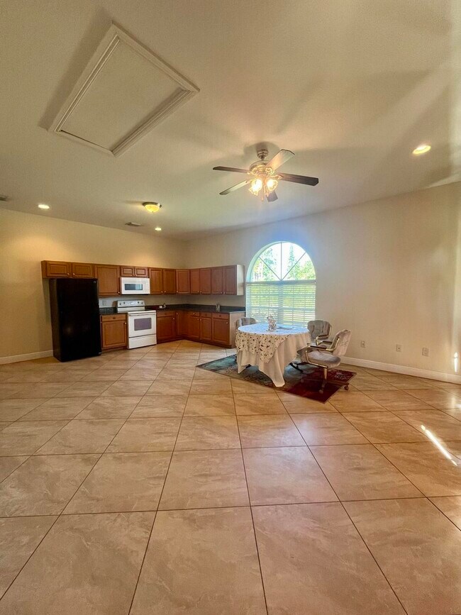 Building Photo - Citrus Grove Boulevard, West Palm Beach, FL 33412 - 1 BR 1 BA Single-Family Home