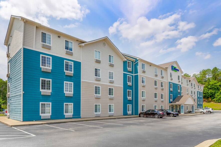 Building Photo - Furnished Studio-Fayetteville