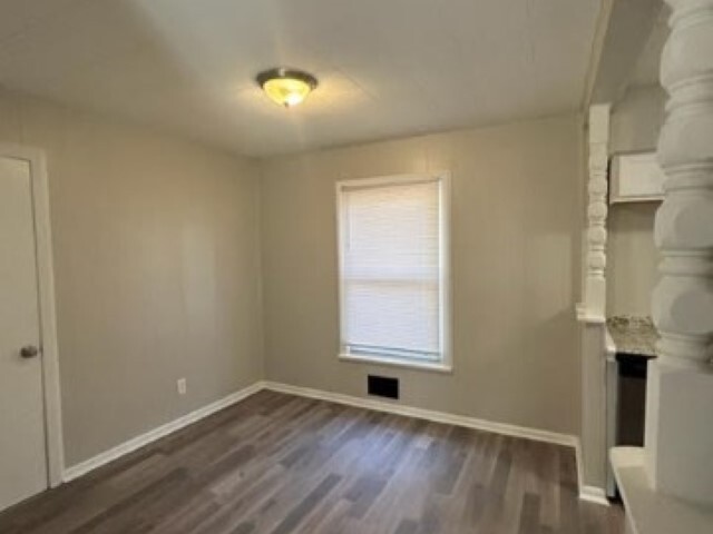Building Photo - 857 Glen Oak Dr