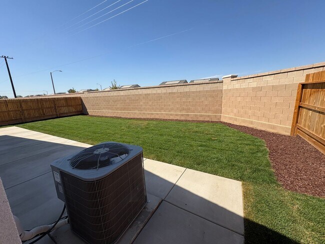 Building Photo - Newly built Lennar home Available Now!