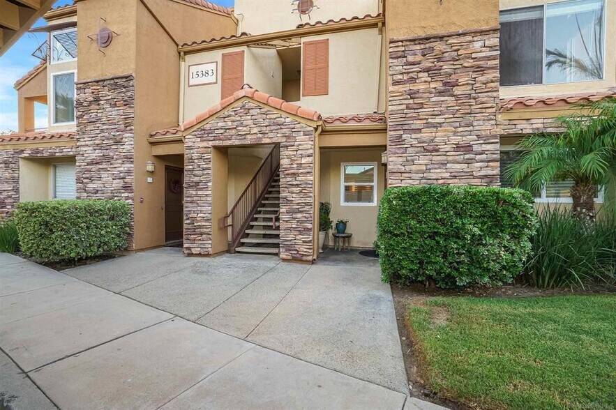 Building Photo - 15383 Maturin Dr