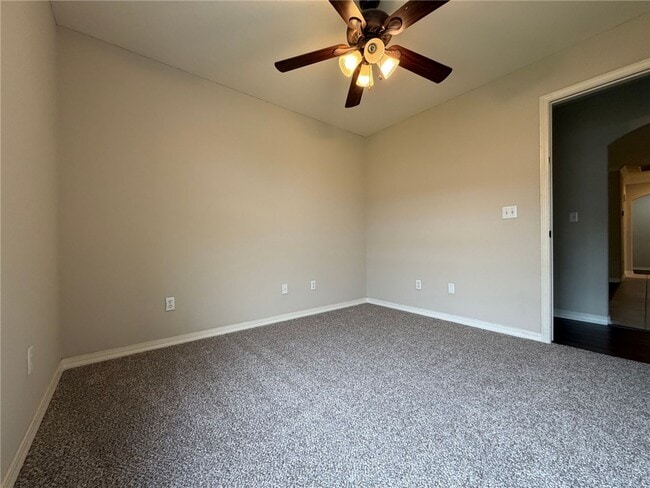 Building Photo - 240 Beasley Dr