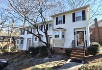 Building Photo - Great Two Bedroom Townhouse Convenient to Downtown Greenville!