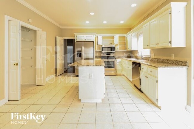 Building Photo - 849 Crest Cove