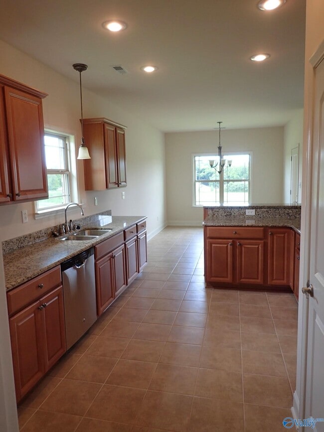 Building Photo - 29635 Laura Ridge Dr NW