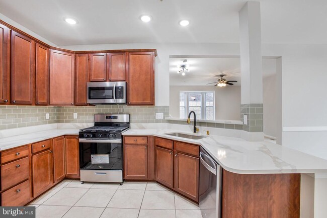 Building Photo - 7191 Water Oak Rd