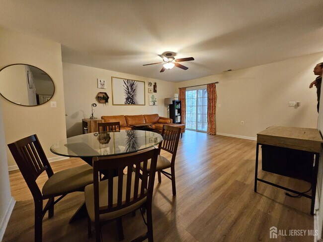 Building Photo - 12 Jensen Court