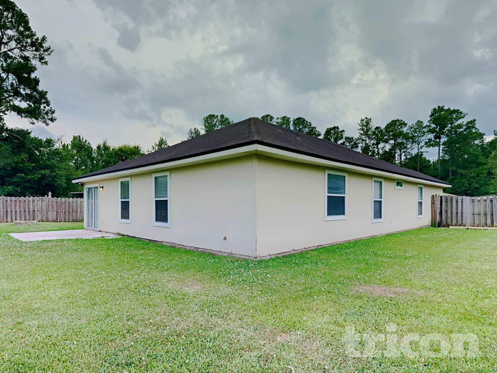 Building Photo - 3951 Hideaway Lane