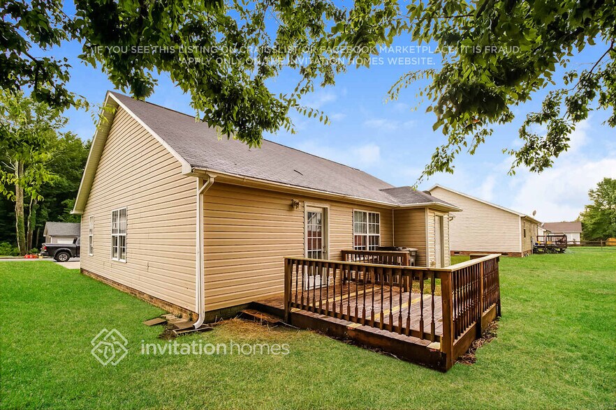 Building Photo - 2038 Samantha Dr