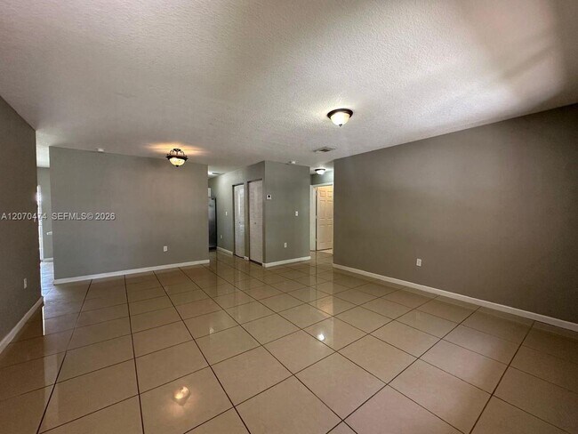 Building Photo - 14152 SW 288th Terrace