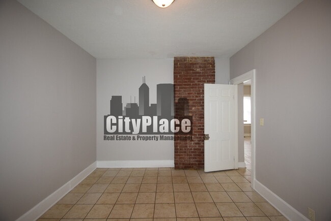 Building Photo - 1602 Spruce St