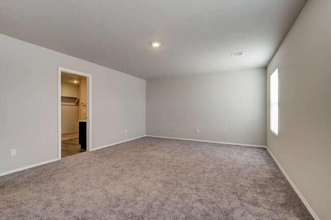 Building Photo - *** $250 MOVE-IN SPECIAL  *** Charming 4-Bed 2-Bath Home in Stillwater! *** $250 MOVE-IN SPECIAL ...