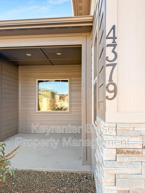 Building Photo - 4379 E Wedge St