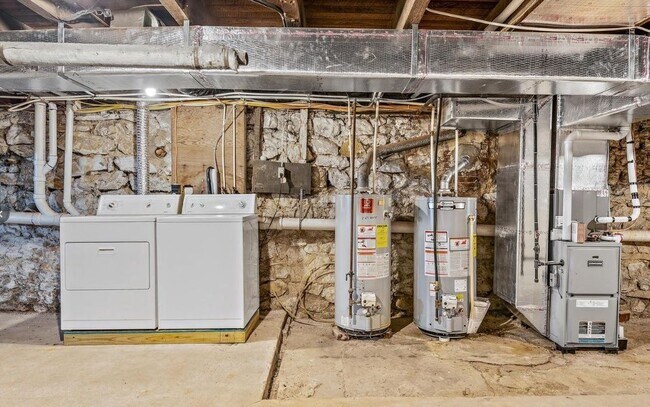 Building Photo - 119 N 4th St