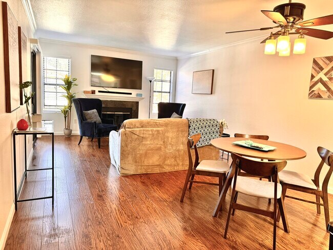 Building Photo - 12035 Alta Carmel Ct