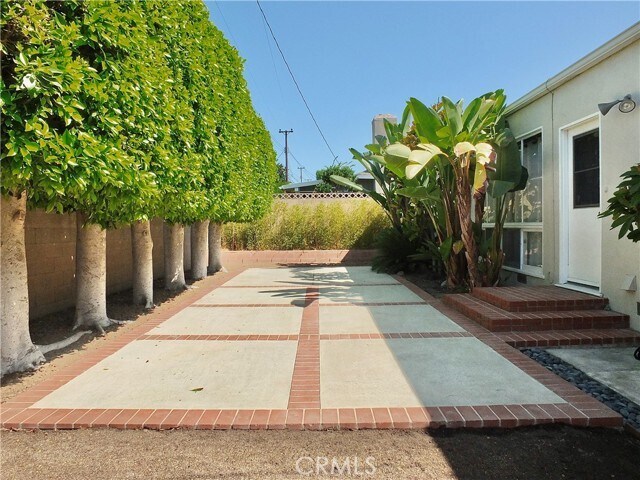 Building Photo - 617 Sandpiper Dr
