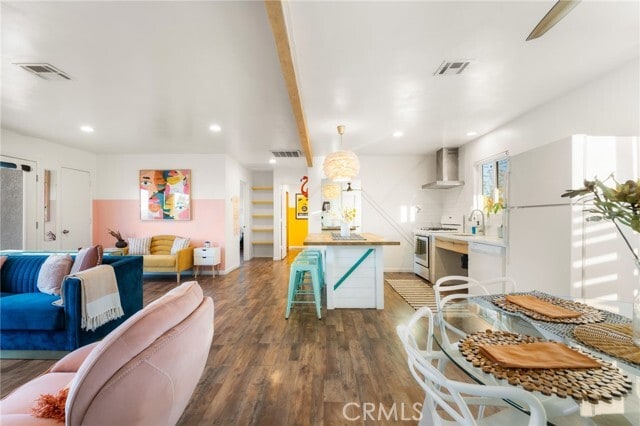 Building Photo - 61773 Crest Cir Dr