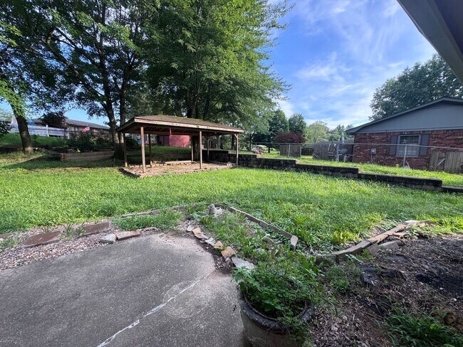 Building Photo - 4430 Chicadee Dr