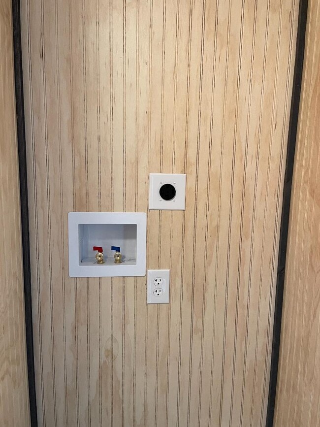 Building Photo - 3774 Arctic Lgts Ave