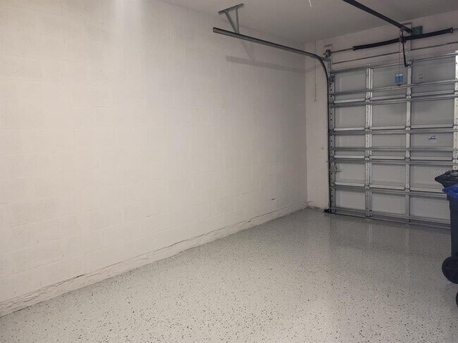 Building Photo - 11815 Davis Dr