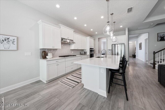 Building Photo - 10300 Silverbrook Trl