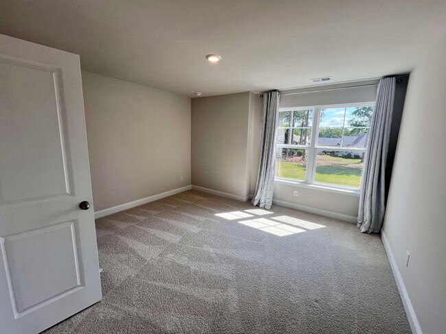 Building Photo - 575 Chatham Ct NW