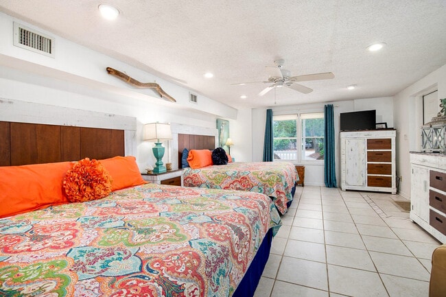 Building Photo - 86 Cobia St
