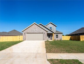 Building Photo - 64 W Gilpin St