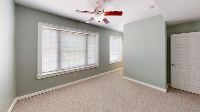 Building Photo - 3867 Lafayette Ave