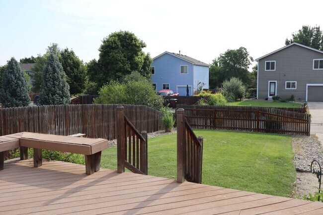Building Photo - Chic Two-Story Home with Outdoor Area + $2...