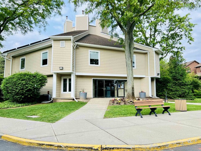 Building Photo - 199 Sandcastle Key