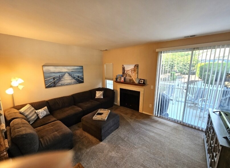 Building Photo - 23 Bentley Ct