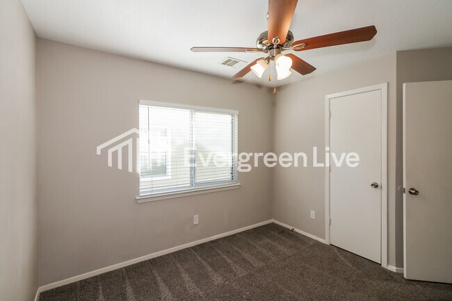 Building Photo - 20908 Patriot Park Ln