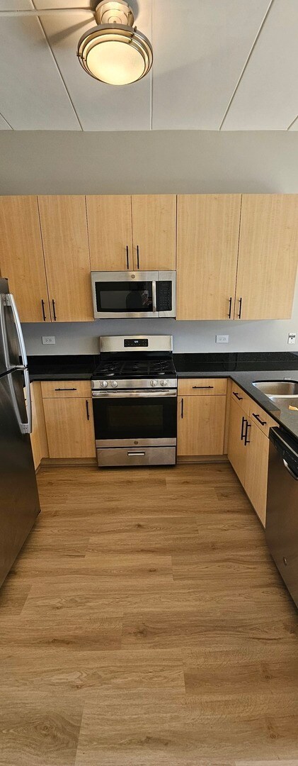 Building Photo - 1155 W Madison St