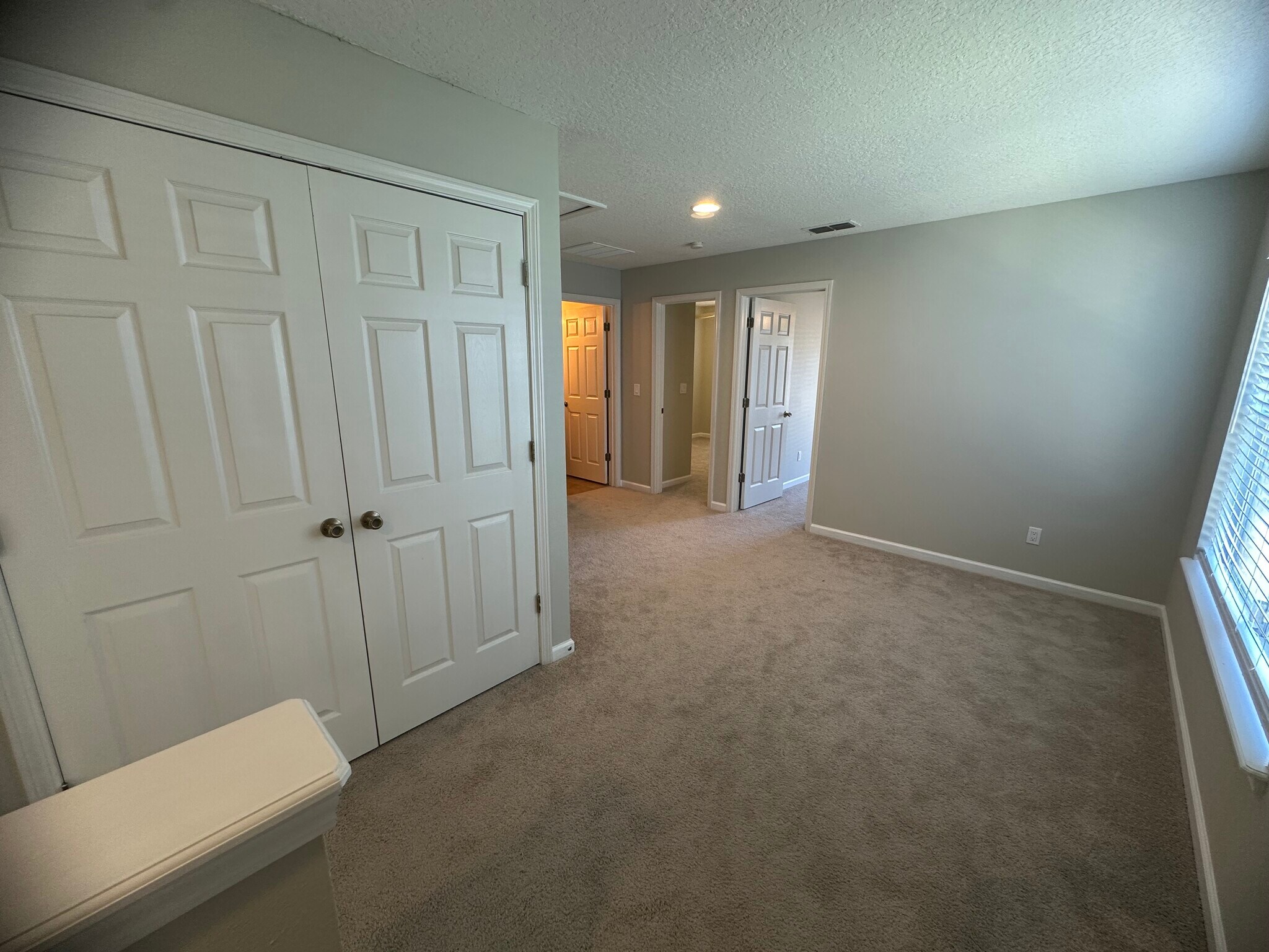 Building Photo - 1500 Calming Water Dr