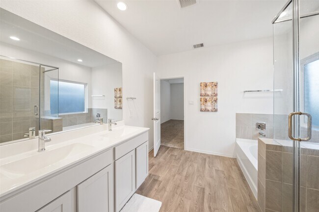 Building Photo - 22250 Palladium Dr