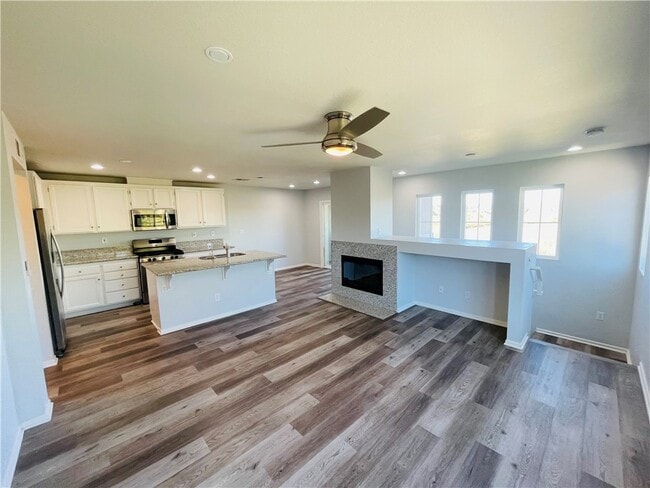 Building Photo - 5040 Codorniz Way