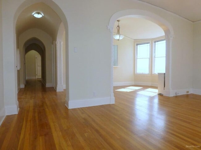 Building Photo - 2201 Pacific Ave