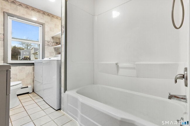 Building Photo - 56 Beaver Brook Rd