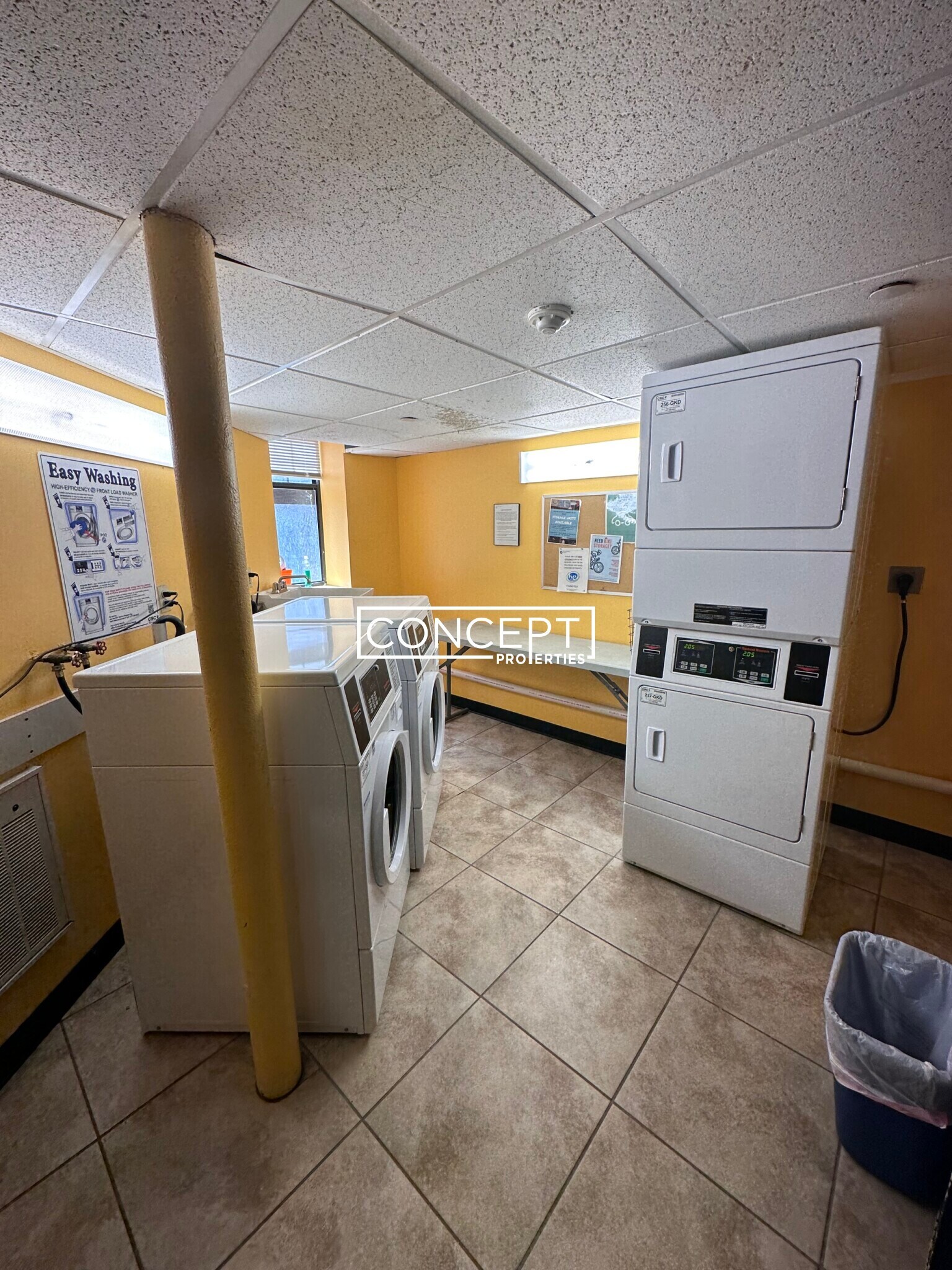 Building Photo - 100 Queensberry St