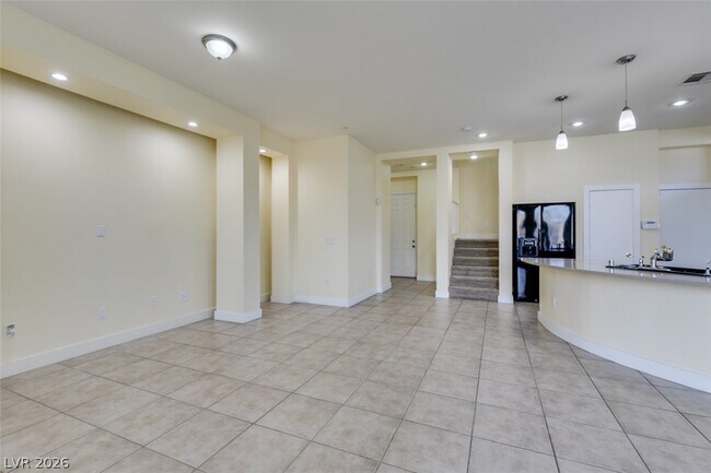 Building Photo - 228 Frapuccino Ave