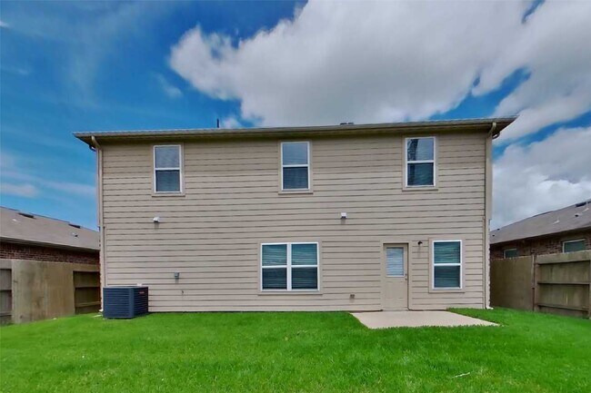 Building Photo - 640 Totem Trail Dr